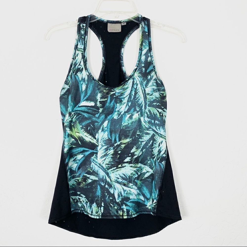 Athleta Greenย & Black Palm Frond PrintโMesh Back Racerback TankโTop